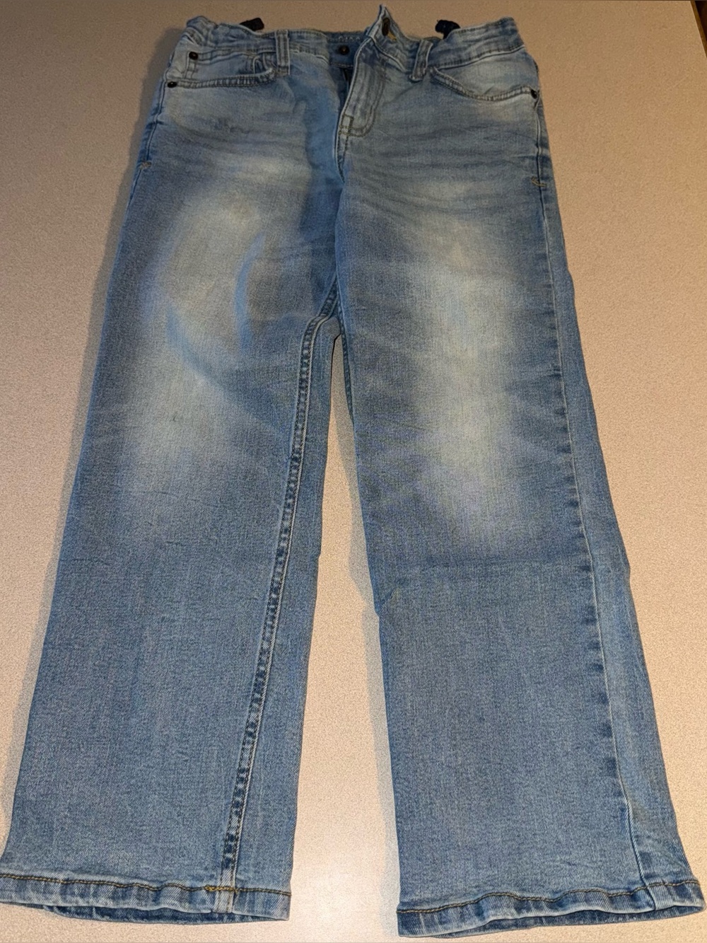 Cat & Jack Boys size 10 Husky Stretch Straight Fit Jeans Light Blue Mid Rise Adj